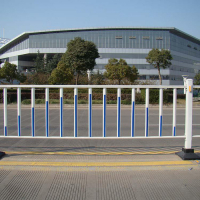 襄阳越辉供应公路铁路机场专用的道路隔离栏带反光灯，安全防护灯、公路护栏